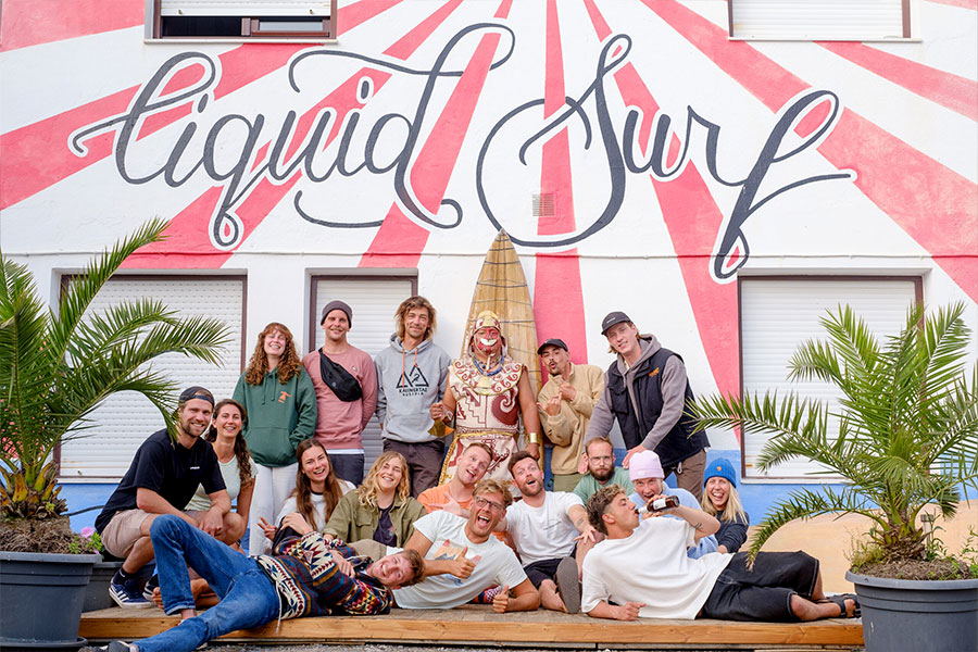 Liquid Surfhouse Crew